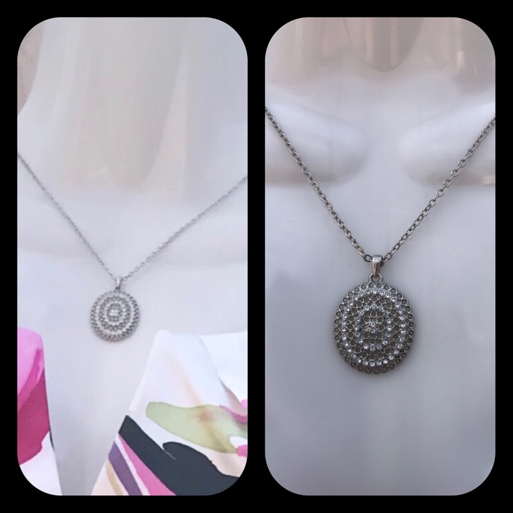 A Simple Statement Necklace